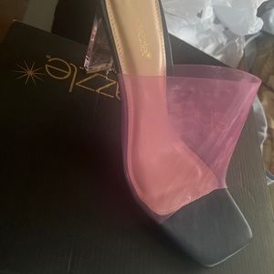 Show Dazzle Heels